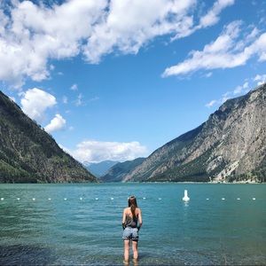 Meet your Posher, Helen